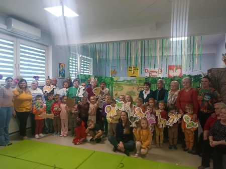 Przedstawienie teatralne w Dziennym Domu Senior+