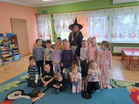 SPOTKANIE Z LITERATURĄ DZIECIĘCĄ